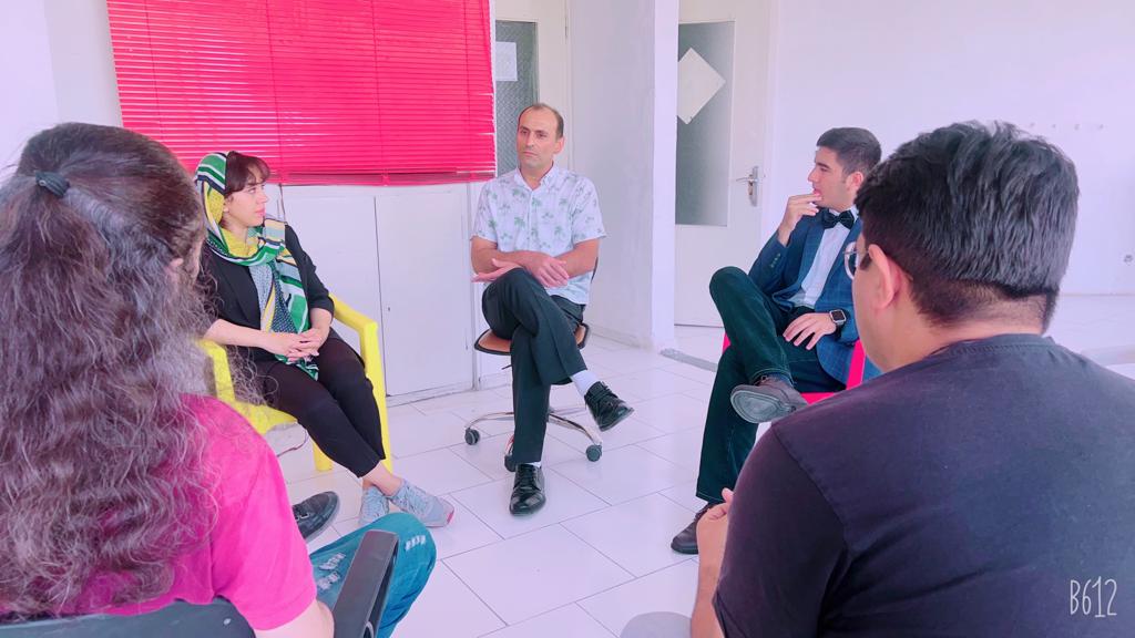 تولید فیلم در آموزشگاه آپادانا