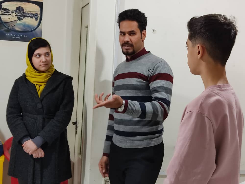 اسماعیل قاسمی مربی مایم در آپادانا