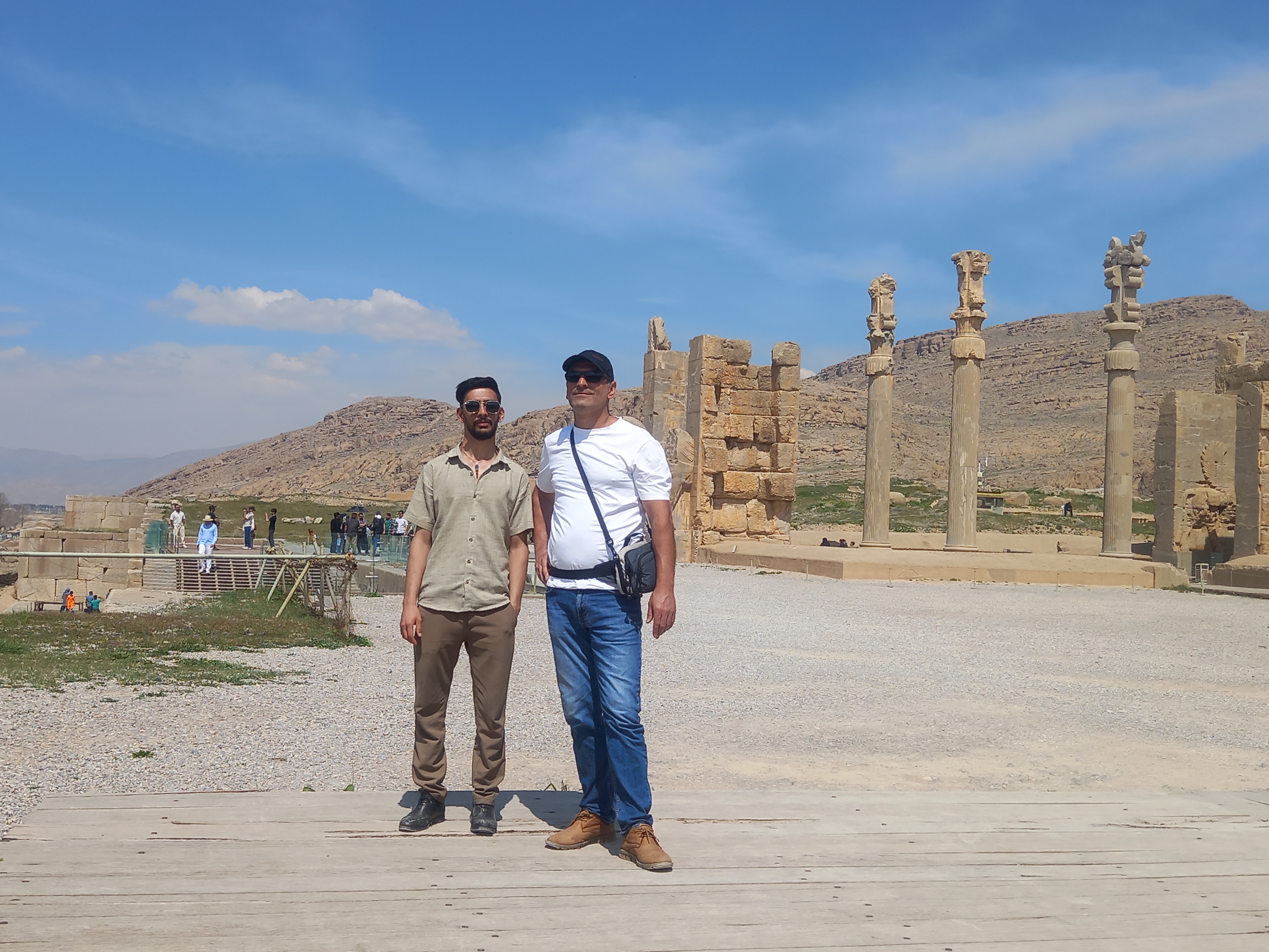 اسرافیل شیرازی