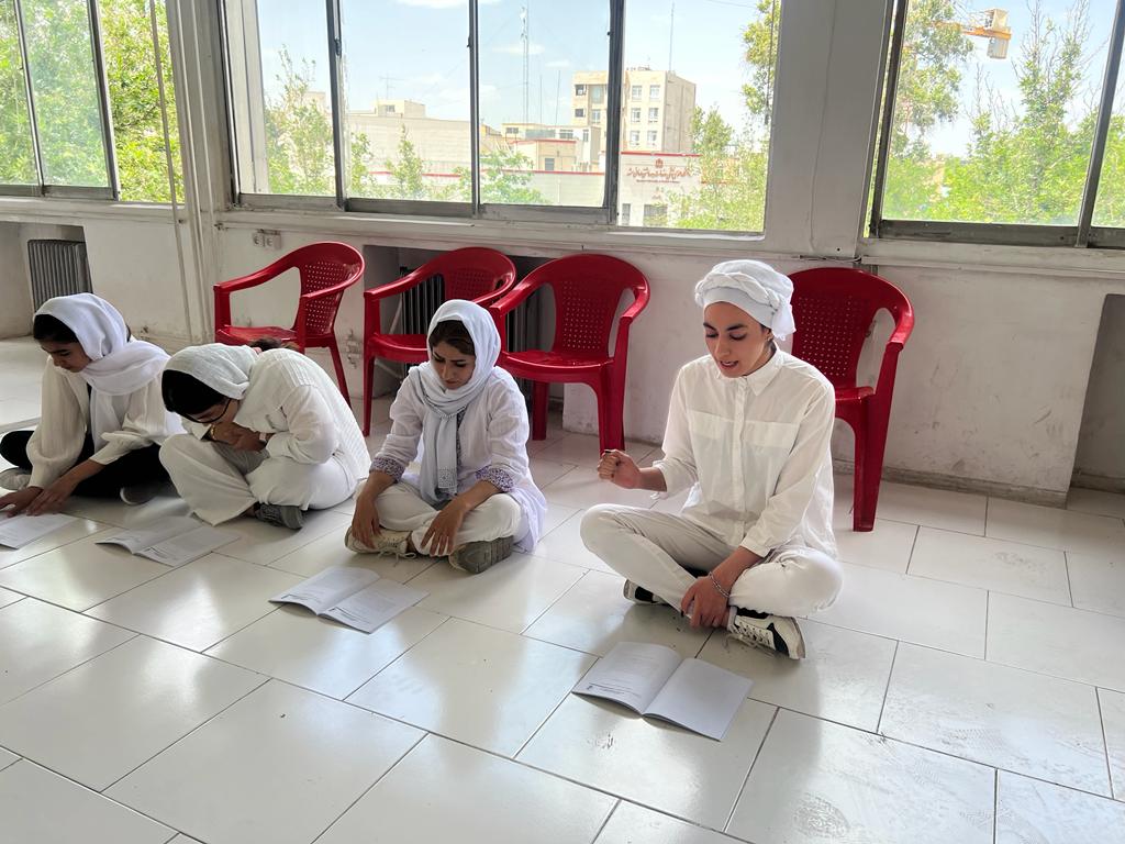 آموزشگاه آزاد سینمایی آپادانا