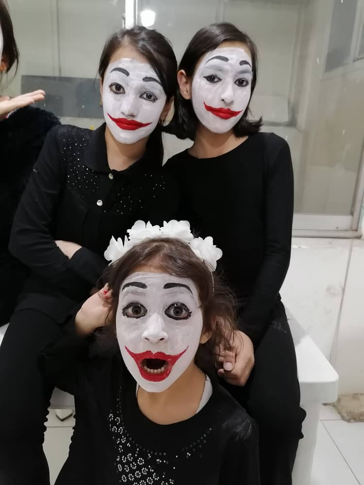 کلاس بازیگری کودکان آپادانا