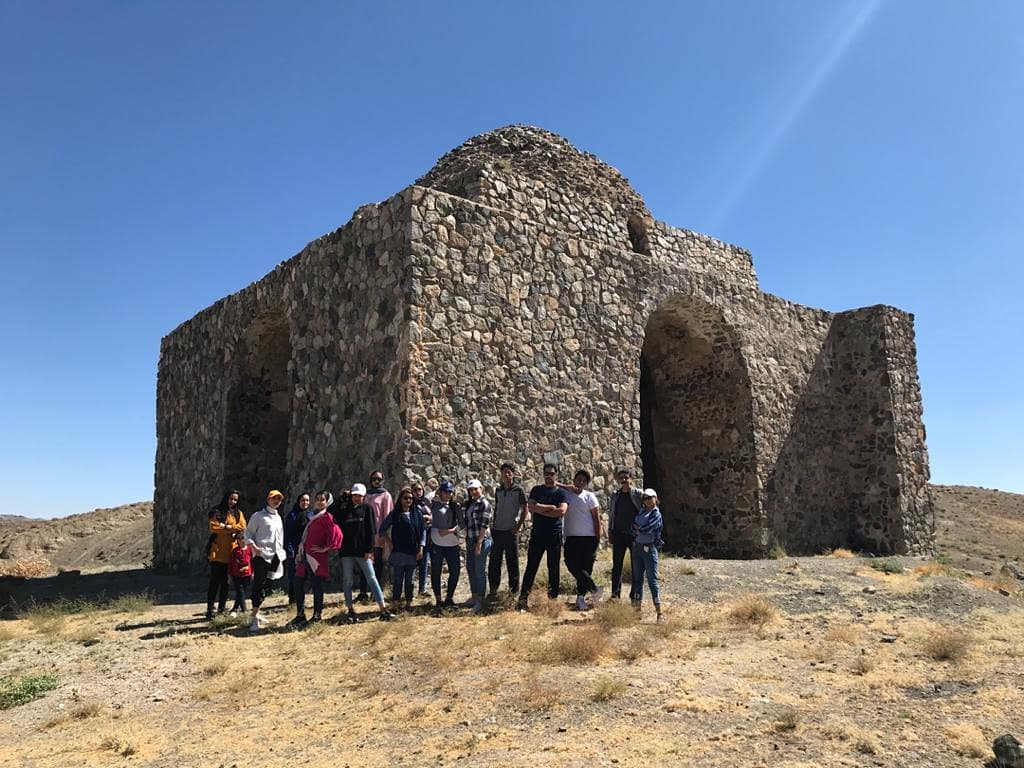 چهره ماندگار آموزش