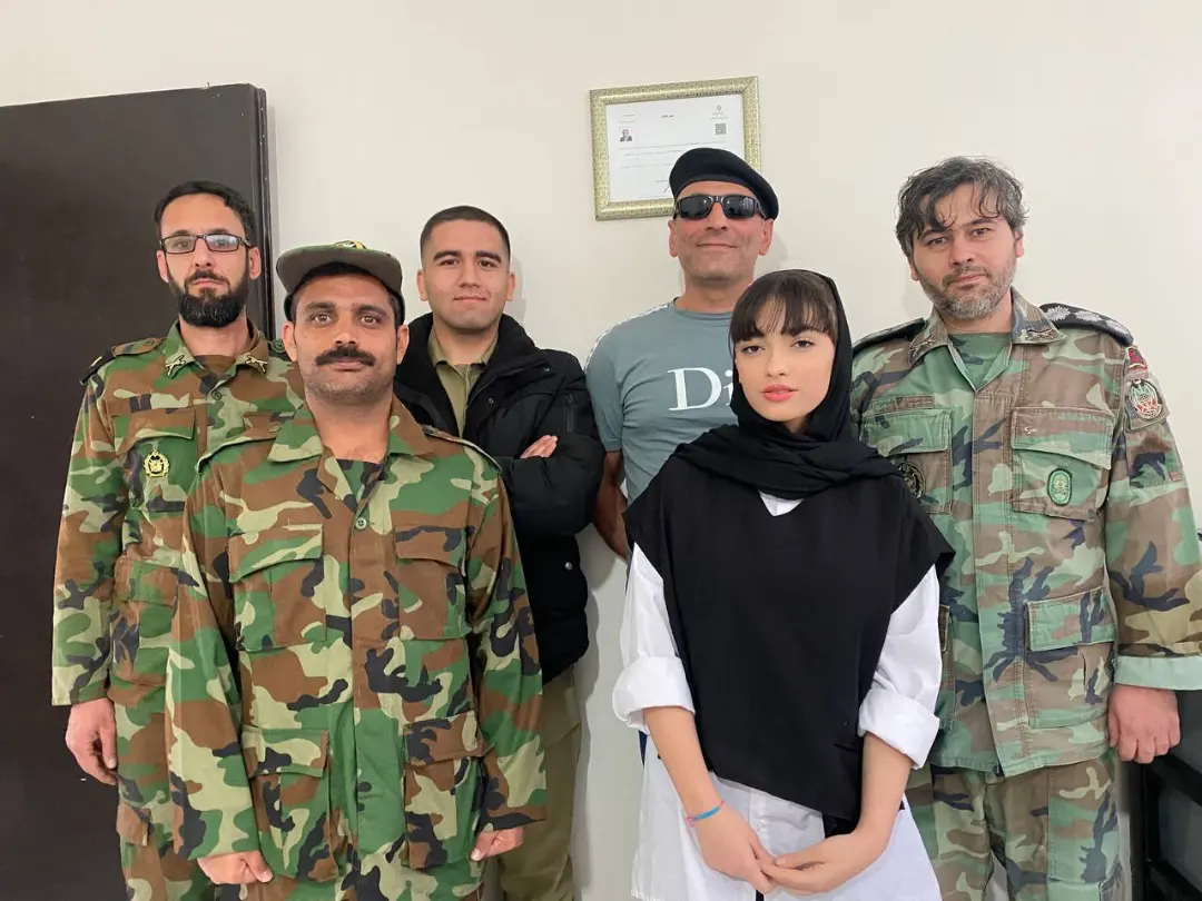 او فقط شوپن گوش می کند