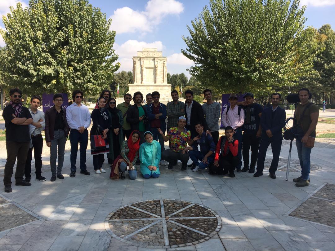 این عصا نمی افتد