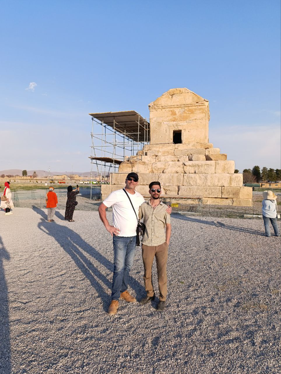 اسرافیل شیرازی